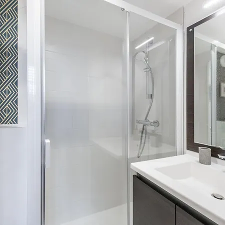 Le Jeanne D'arc Apartment *